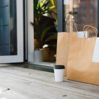contactless food delivery - junk food stock pictures, royalty-free photos & images