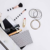 content of woman bag.overhead shot - fashion stock pictures, royalty-free photos & images