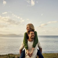 couples that explore together adore each other - travel stock pictures, royalty-free photos & images