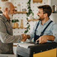 customer welcoming repairman - home decoration stock pictures, royalty-free photos & images