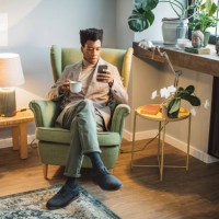 daily moments of an young entrepreneur - home decoration stock pictures, royalty-free photos & images