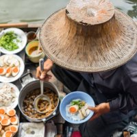 damnoen saduak floating market - food stock pictures, royalty-free photos & images