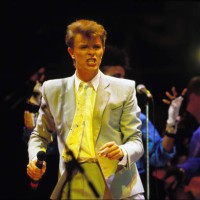 David Bowie performs on stage during the Live Aid concert at Wembley Stadium on 13 July, 1985 in London, England.