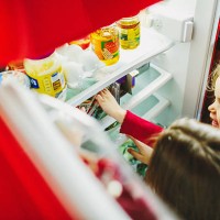 day in the life of a stay at home dad - food fotografías e imágenes de stock