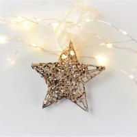 decorative christmas background with lights and star - home decoration stock pictures, royalty-free photos & images