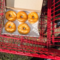 donuts in shopping cart - junk food stock pictures, royalty-free photos & images