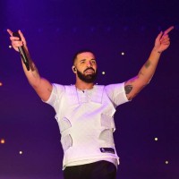 Drake performs in Concert at Aubrey & The Three Amigos Tour - Chicago, Illinois at United Center on August 17, 2018 in Chicago, Illinois.