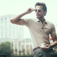 drinking coffee in the city - fashion stock pictures, royalty-free photos & images