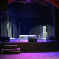 empty stage with spotlight - concert stock pictures, royalty-free photos & images