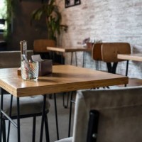 empty table at a restaurant - home decoration stock pictures, royalty-free photos & images