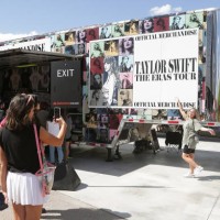 Fans arrive at State Farm Stadium for the opening night of Taylor Swift's 