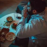 fat man eating fast food - junk food stock pictures, royalty-free photos & images