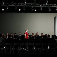 female model walking alone on catwalk - fashion week stock pictures, royalty-free photos & images