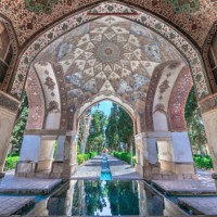 fin garden, kashan, isfahan province, iran - garden decoration stock pictures, royalty-free photos & images