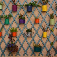 floral hanging decoration france - garden decoration stockfoto's en -beelden