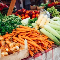 fresh vegetables for sale on market stall - food stock pictures, royalty-free photos & images