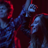 friends at a concert - concert stock pictures, royalty-free photos & images