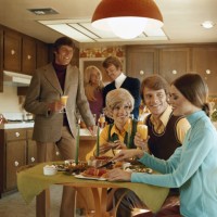friends enjoying food party in kitchen - home decoration stock pictures, royalty-free photos & images
