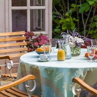 garden shed and laid table in garden - garden decoration stock pictures, royalty-free photos & images