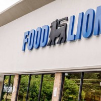 Gastonia, North Carolina, Food Lion grocery store.