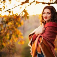 genießen sie einen idealen herbsttag - fashion stock-fotos und bilder