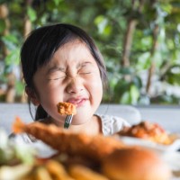 girl eating lunch at cafe - food stock pictures, royalty-free photos & images