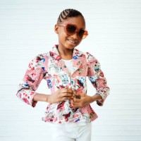 girl wearing sunglasses - fashion stock pictures, royalty-free photos & images