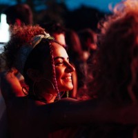 girlfriends having fun at concert - concert stock pictures, royalty-free photos & images
