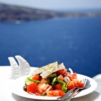greek salad - food stockfoto's en -beelden