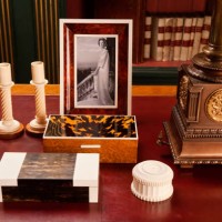 guinevere's antique shop - home decoration stock pictures, royalty-free photos & images