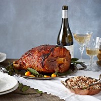 ham with white wine and various side dishes - food stock pictures, royalty-free photos & images