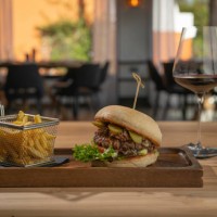 hamburger and chips - junk food stock pictures, royalty-free photos & images