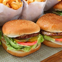 hamburgers - junk food stock pictures, royalty-free photos & images