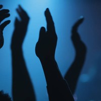 hand clapping - concert stock pictures, royalty-free photos & images