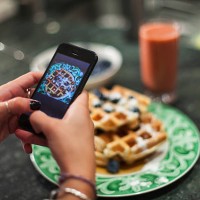 hand using smartphone to take photo of breakfast - food stock pictures, royalty-free photos & images