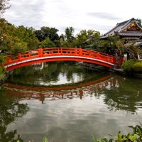 Hojyo Bridge at Shinsenen - Shinsenen is said to be the oldest existing garden in Kyoto and dates back to the Heian period 794-1185. This pond garden...