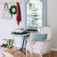 holiday decor with chair - home decoration stock pictures, royalty-free photos & images