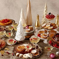 holiday table setting - food fotografías e imágenes de stock