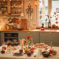 house decorated for halloween - home decoration stock pictures, royalty-free photos & images