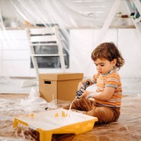 i'm helping dad - home decoration stock pictures, royalty-free photos & images