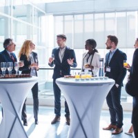 ihre erstaunliche erfolge feiern - food stock-fotos und bilder