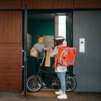 ik moet mijn klant fin - food stockfoto's en -beelden