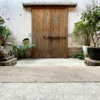 interior of a front door of a large traditional architectural style house in fuzhou, china - garden decoration stock pictures, royalty-free photos & images