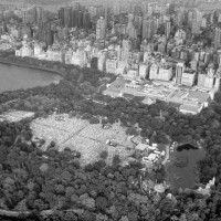 It was a day of miracles and wonder as fans jammed Central Park's Great Lawn to hear Paul Simon perform a free concert.