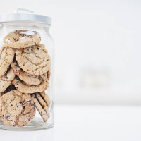 jar of cookies - junk food stockfoto's en -beelden