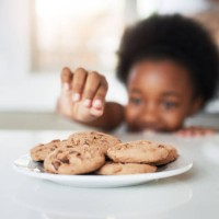 kan ik gewoon niet weerstaan hen - food stockfoto's en -beelden