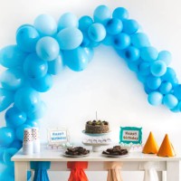 kids birthday party decoration and cake - home decoration stock pictures, royalty-free photos & images
