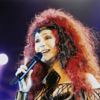 La chanteuse américaine Cher en concert à Paris le 10 novembre 1999, France.