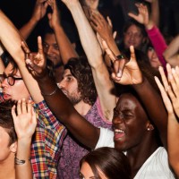 large crowd cheering - concert stock pictures, royalty-free photos & images