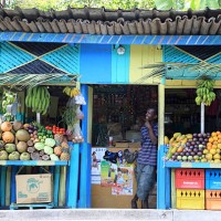 local fruit stand in ocho rios, jamaica - food stock pictures, royalty-free photos & images